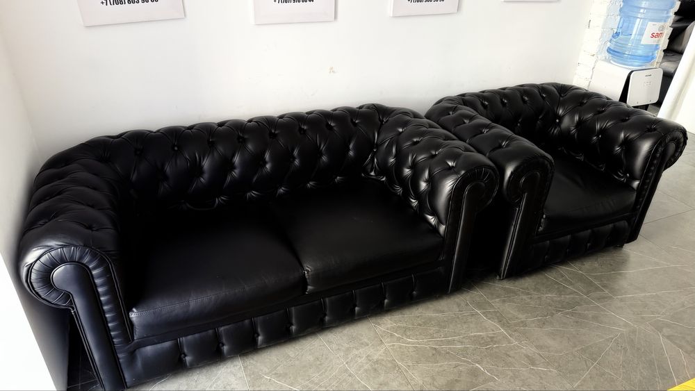 Диван с креслом