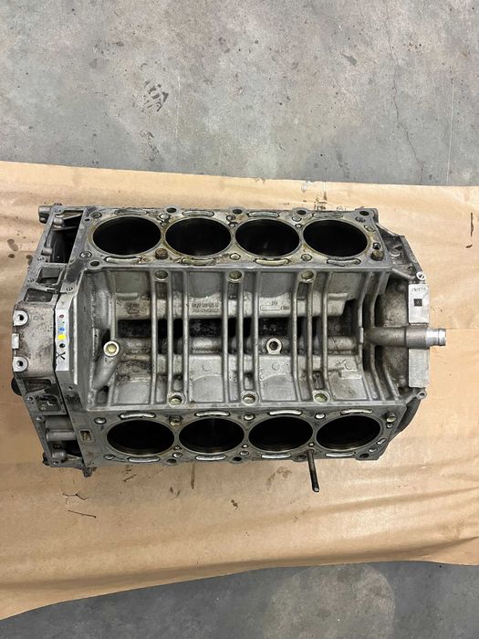 Блок двигател M156 6.2 V8 63 AMG 63AMG E63 ML63 Cl63 CLS63 C63 SL63