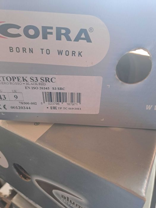 Работни обувки нови