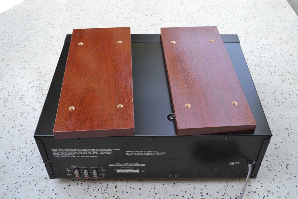 Deck Akai model GX 75
