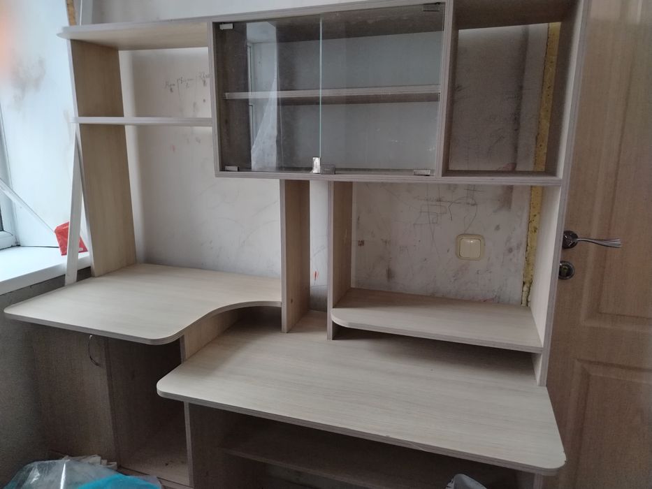 Стол компьютерный