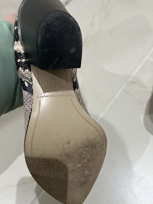 Елегантни боти Ted Baker