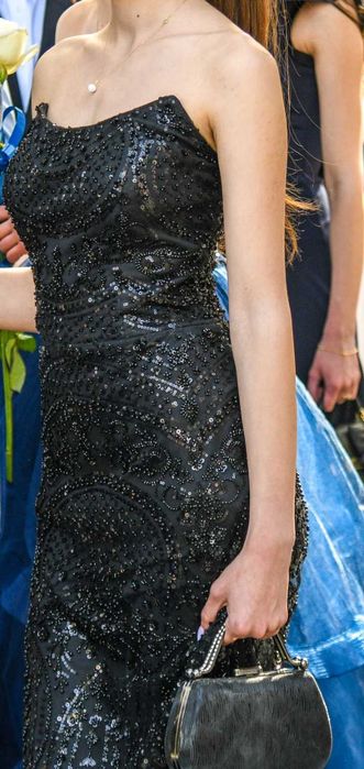 Бална черна рокля