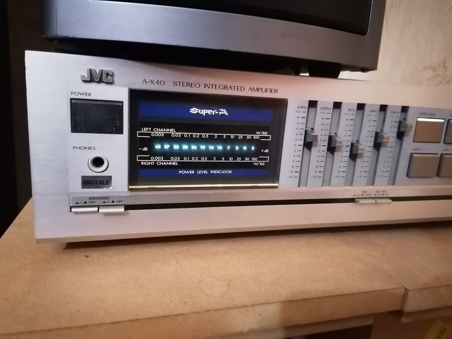 Усилвател JVC A-X 40