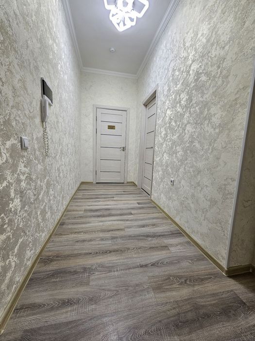 Срочно продаётся квартира  Янгиихает Янги Дархон 1.  2хона