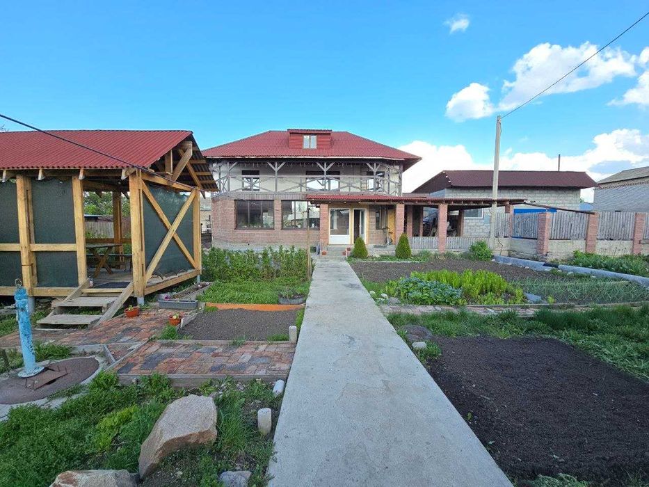 Продажа нового благоустроенного коттеджа.