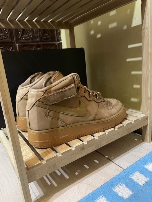 Vand URGENT Nike Air Force 1 Mid Wheat