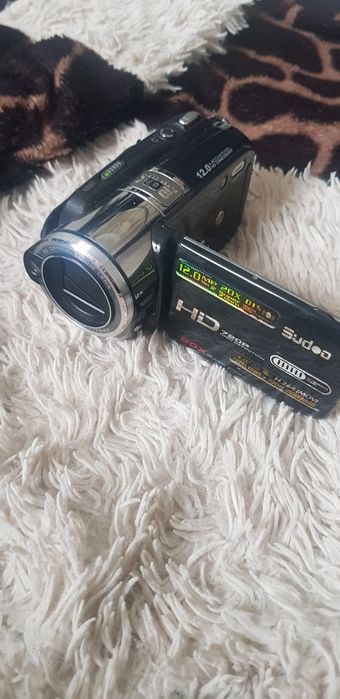 Продам видеокамеру