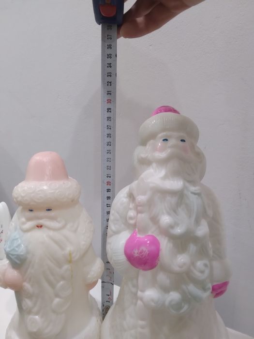 Продам 2 деда мороза.