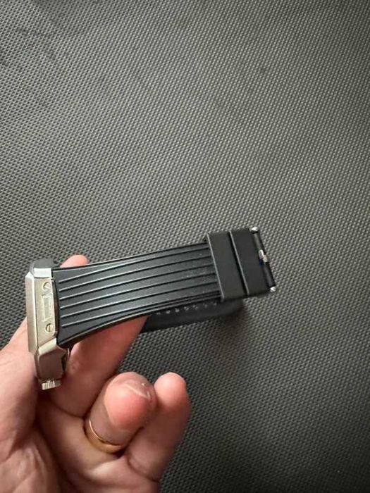 Carcasă metalică Apple Watch