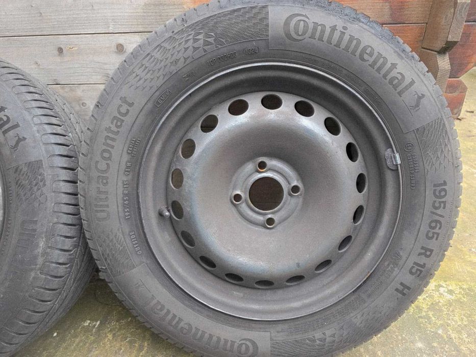 2 cauciucuri Continental UltraContact 195/65 R15 DOT 2024