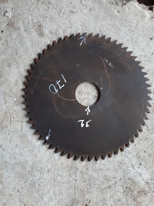 Диски пильные по дереву новые