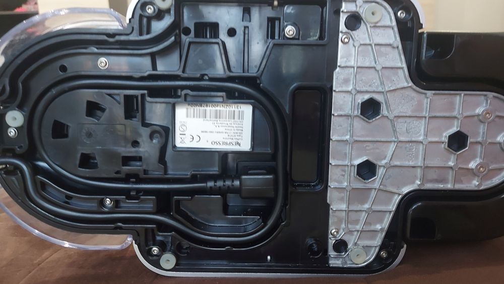 Кафе машина Nespresso Zenius