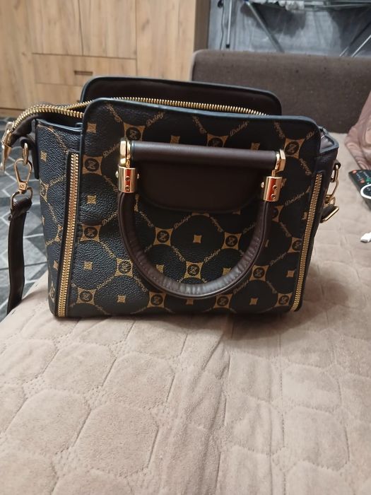 продам сумку женскую