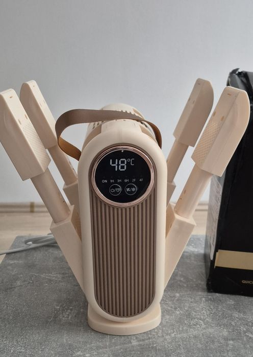 Uscator incaltaminte