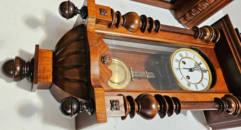 Ceas de perete cu pendula Schlenker – Kienzle II