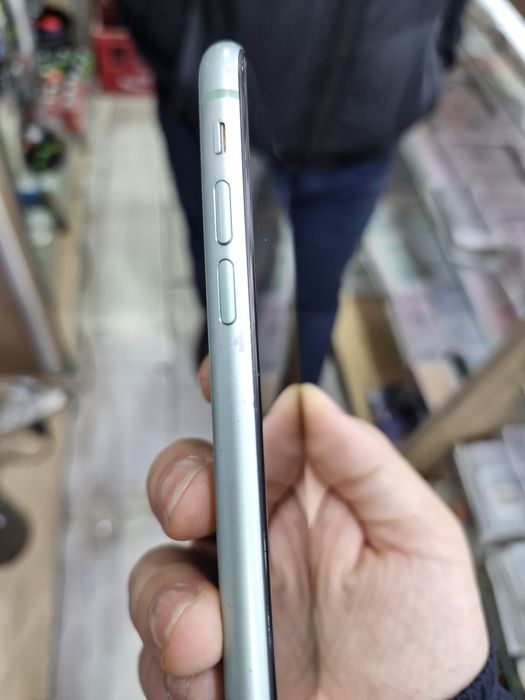 Iphone 11 ekran ochilgan