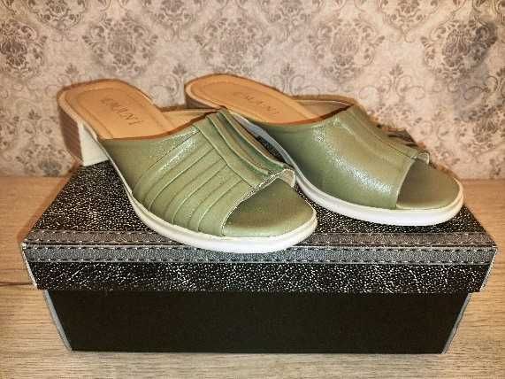 Туфли-Шлепанцы открытые 39 р. НОВЫЕ