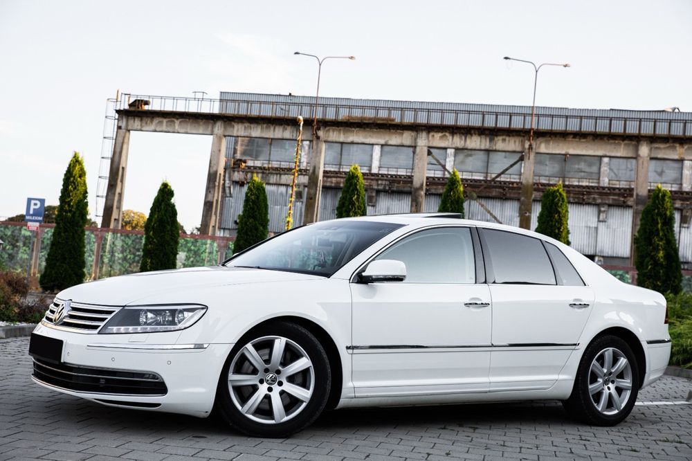 VOLKSWAGEN Phaeton