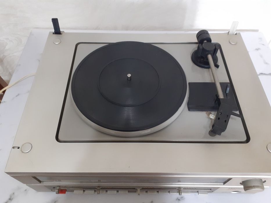 Продам Проигрыватель ретро