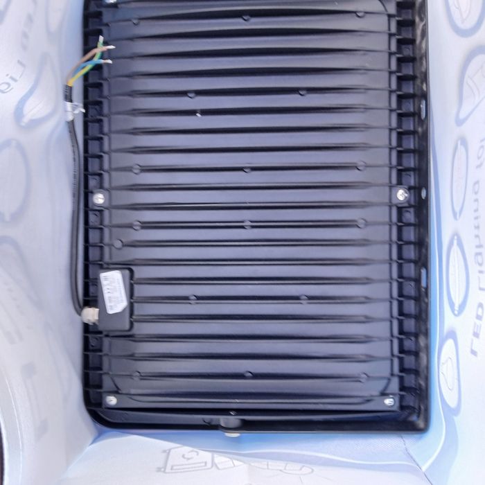 Осветление, LED прожектор, трафове 12V, лампи Е14