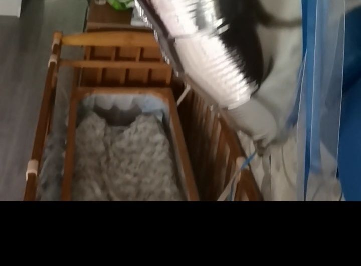 Детская кровать с люлькой.