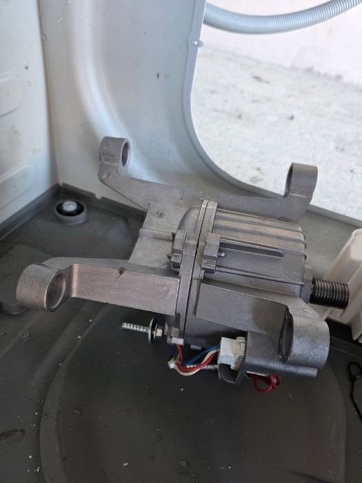 Dezmembrez maşina de spalat Electrolux EW6F348SA