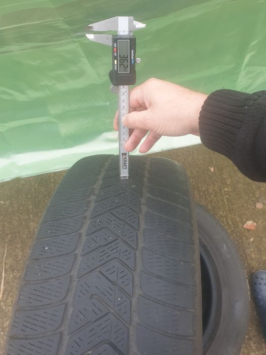 Set 2 anvelope Pirelli Scorpion winter 235 55 19