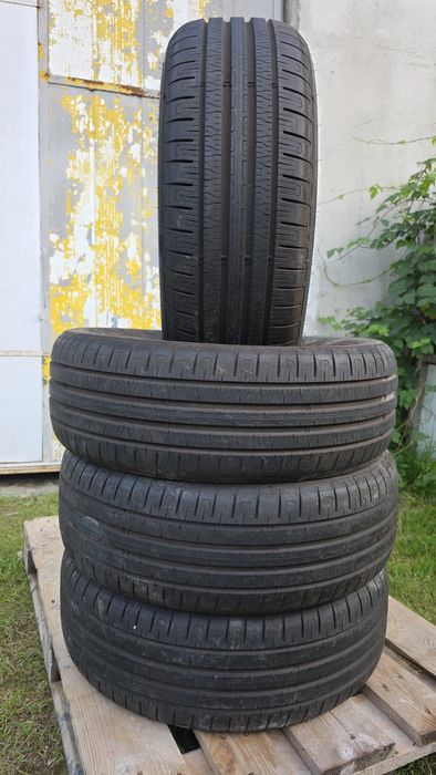 Vand 4 cauciucuri Goodyear 215 55 R18 de vara