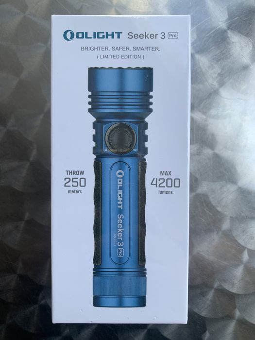 Lanterna LED Olight Seeker 3 PRO , senzor de proximitate, 4200lm NOUA!
