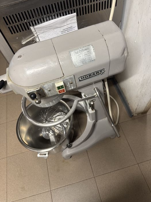 Hobarth mixer planetar 15 litri