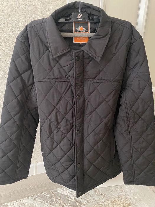 Куртка лёгкая новая