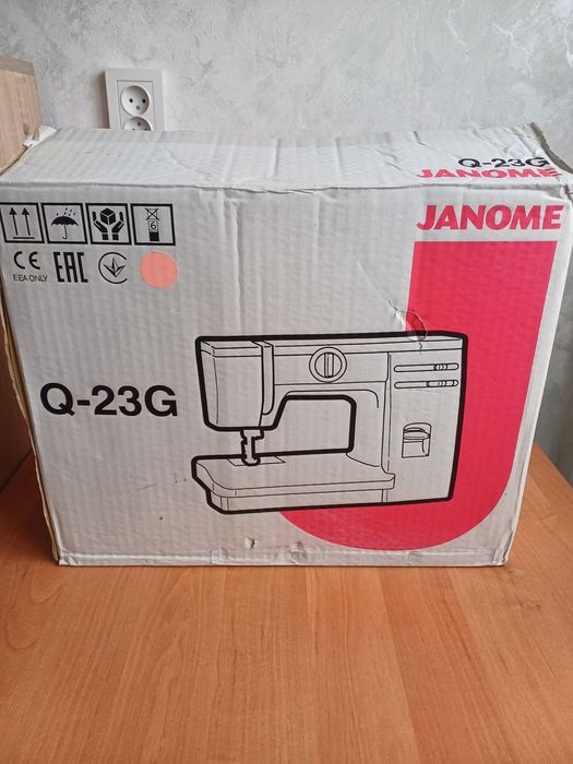 Швейная машина Janome Q-23G