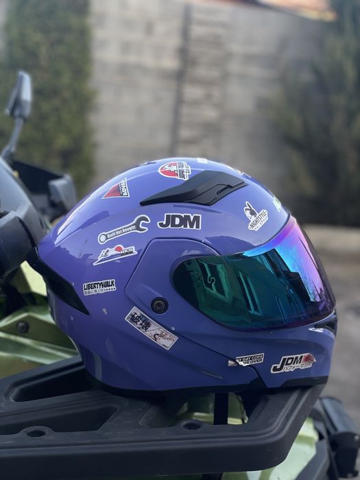 Мото шлем в стиле «JDM»