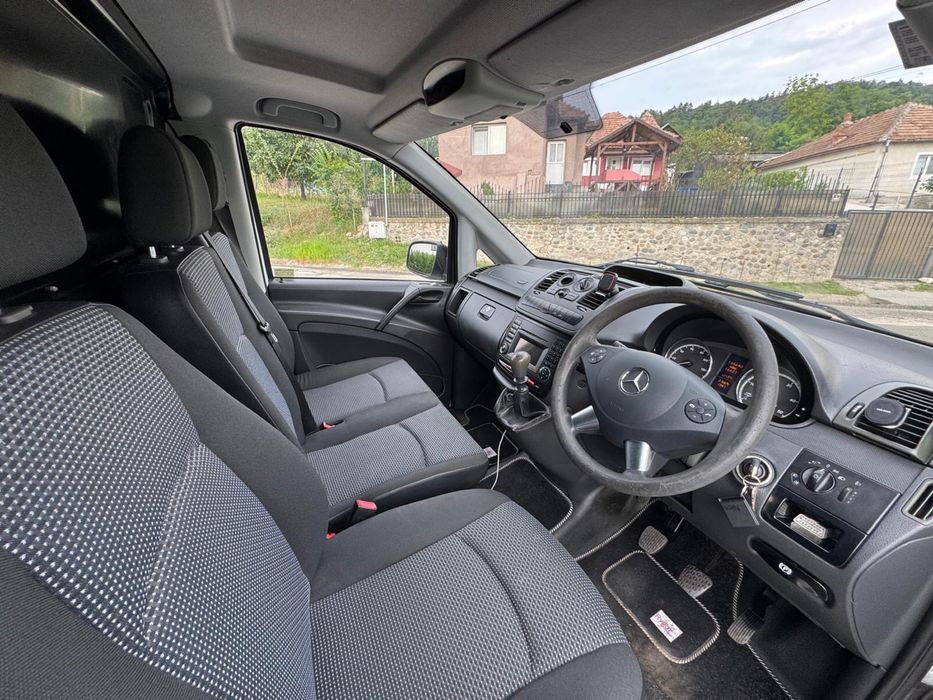 Mercedes-Benz Vito duba 113 CDI volan dreapta