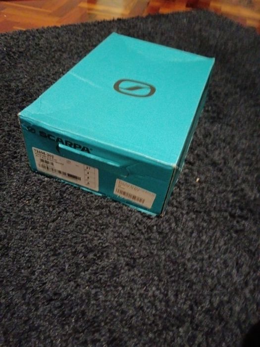 Обувки scarpa за туризъм и др