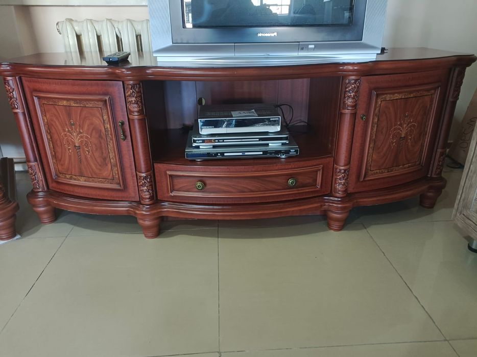 Мебель для дома в отличном состоянии.