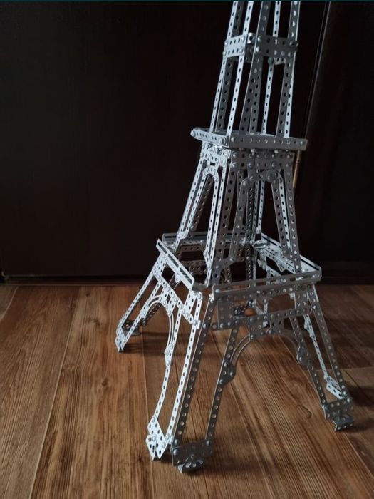 Эйфелева Башня конструктор
