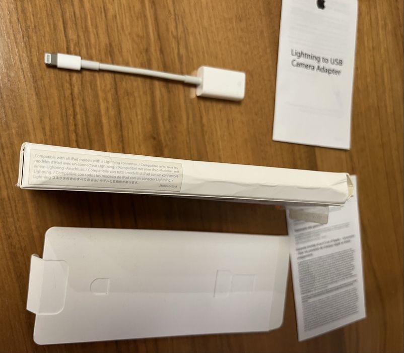 Apple lightning to usb camera adapter A1440/md821zm/a