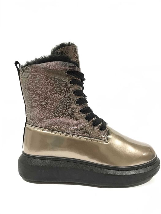 Дамски топли лачени  кецове - в ПРОМОЦИЯ