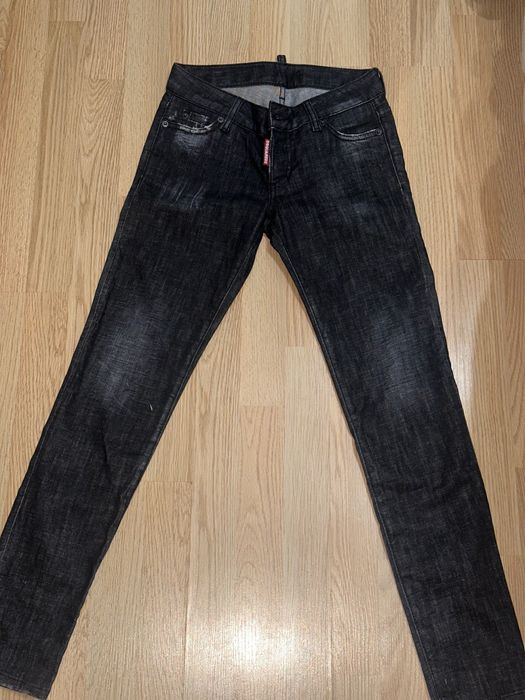 Vând blugi DSQUARED2 originali