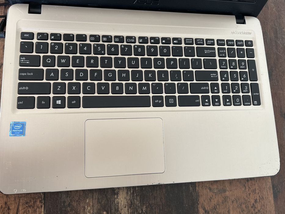 Лаптоп Asus model A540S