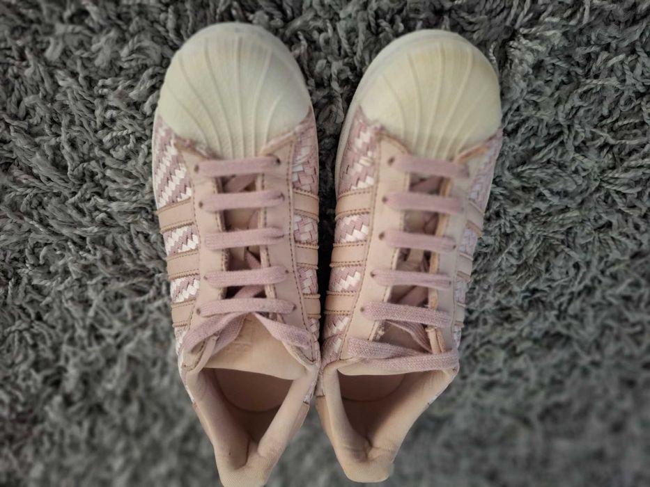 ADIDAS Superstar
