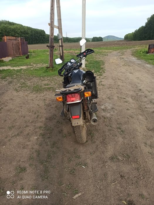 Продаю мотоцикл двести кубов