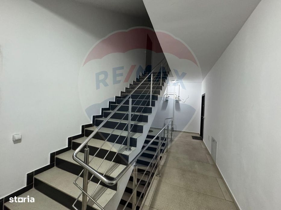 Apartament cu 3 camere, 2 bai, 2 balcoane, parcare-zona Uta
