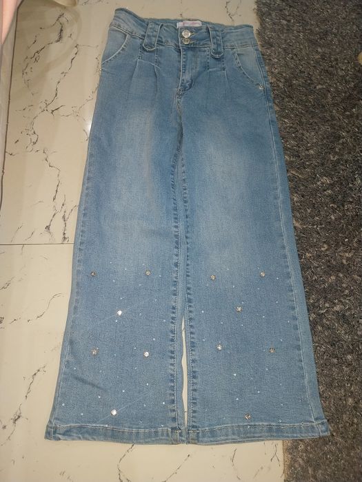 Vând blugi fetițe cu pietre