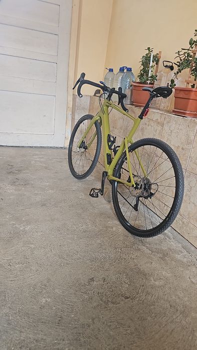 Gravel carbon cannondale topstone 4
