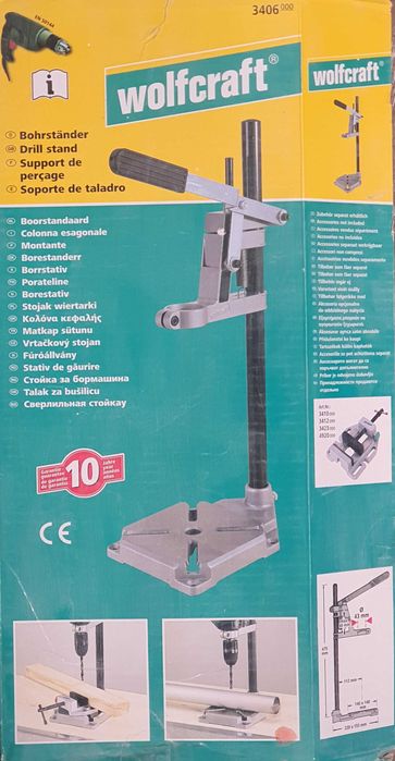 Livrare exclusiv în zona Piaței Drumul Taberei, diferite scule/unelte folosite pentru o garsonieră de 30 mp. Foarte puțin uzate. Nu fac schimburi.