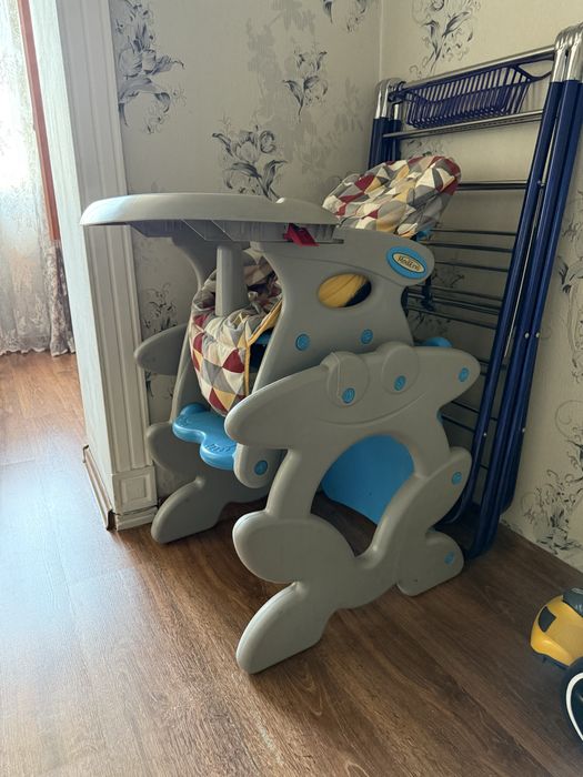 Детский стульчик для кормления