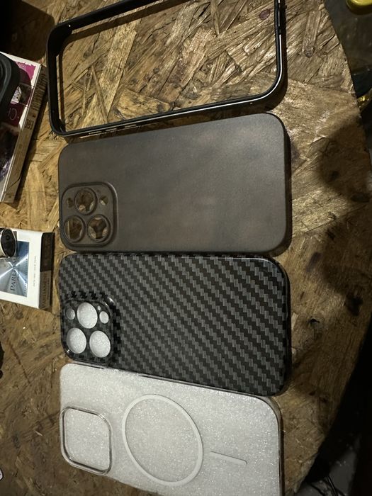 Чехлы на iphone 14 pro  и pixel 8